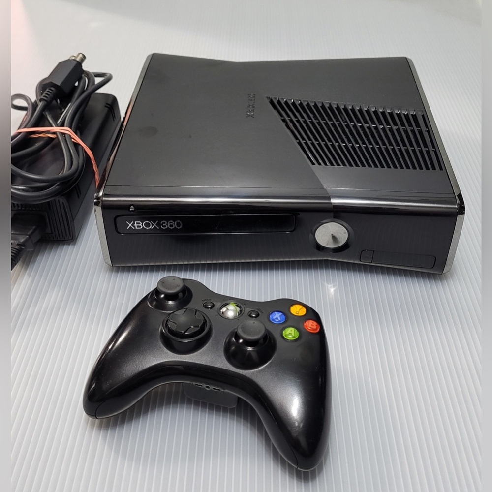 Xbox 360 Slim System